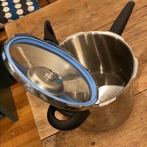 Kuhn Rikoh Duramatic Pressure Cooker